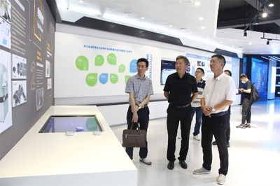 携手共进谋创新 合作共赢谋发展——市工科院党委书记、院长徐金民带队赴温州大学激光与光电智能制造研究院调研展览展示服务